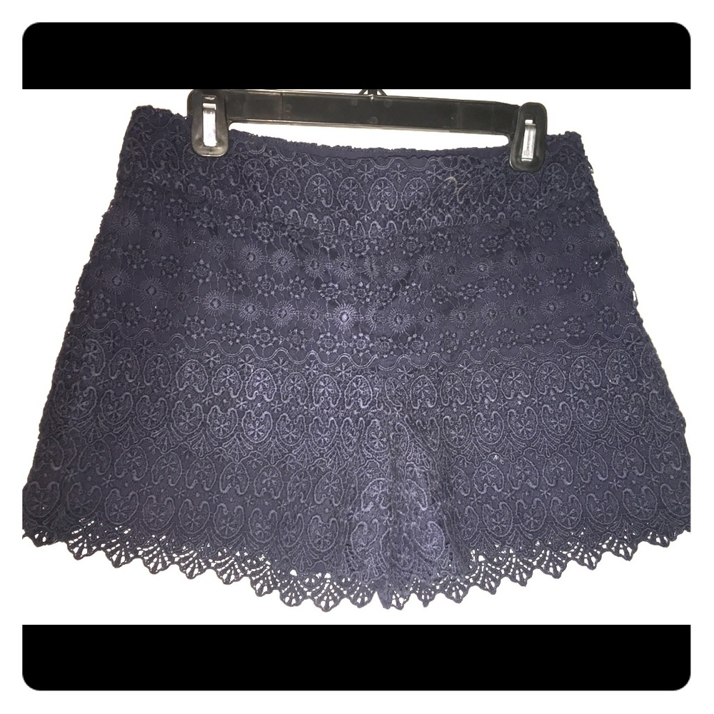 Ann Taylor “Riviera Short”